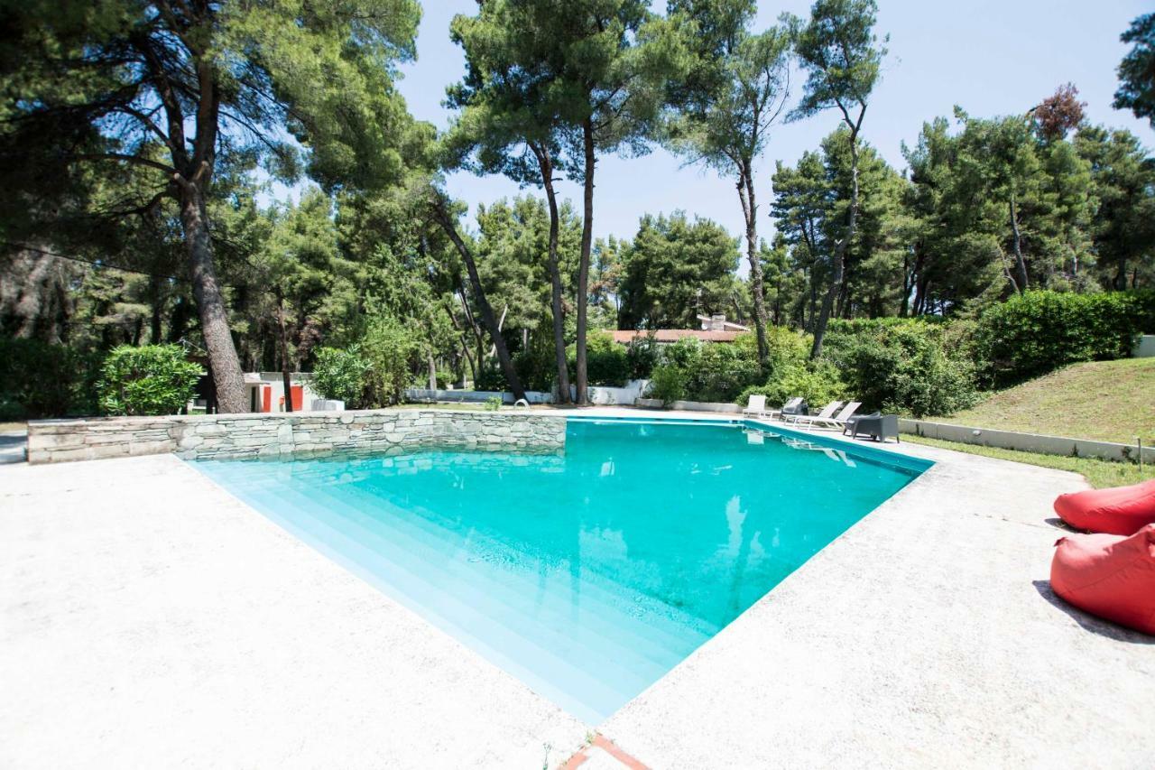 Villa Aurora In Sani With Garden And Pool Exterior photo